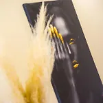Luxury Black And Gold Apartman *