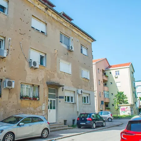 Apartment Luxury Black And Gold