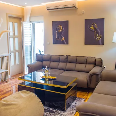 Luxury Black And Gold Apartment Mostar