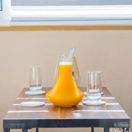 Апартаменты Luxury Black And Gold