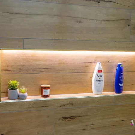 Апартаменты Luxury Black And Gold *