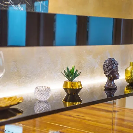 Luxury Black And Gold Apartment *